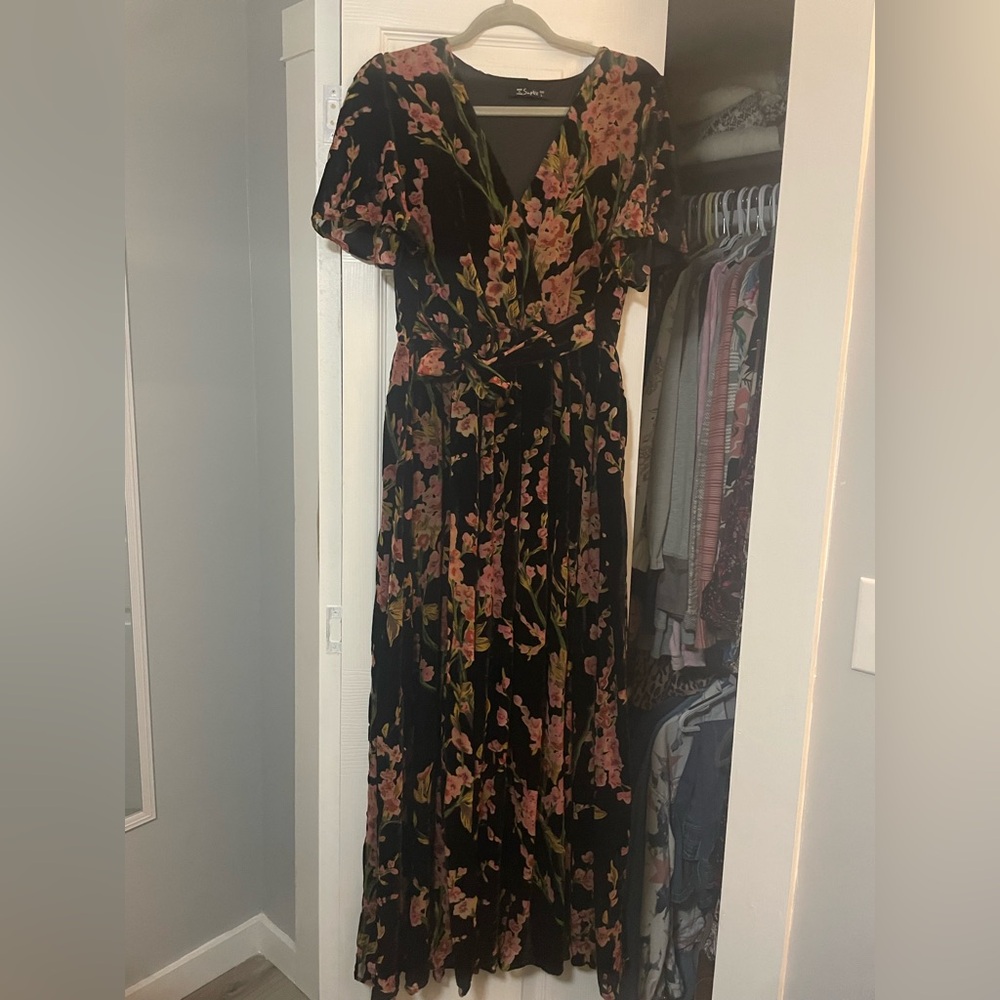 Simplee Floral Black and Pink Maxi Boutique Dress